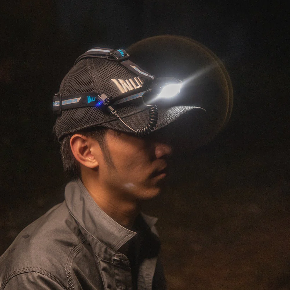 E7 Multi-functional EDC Flashlight 1800 Lumens - Image 16