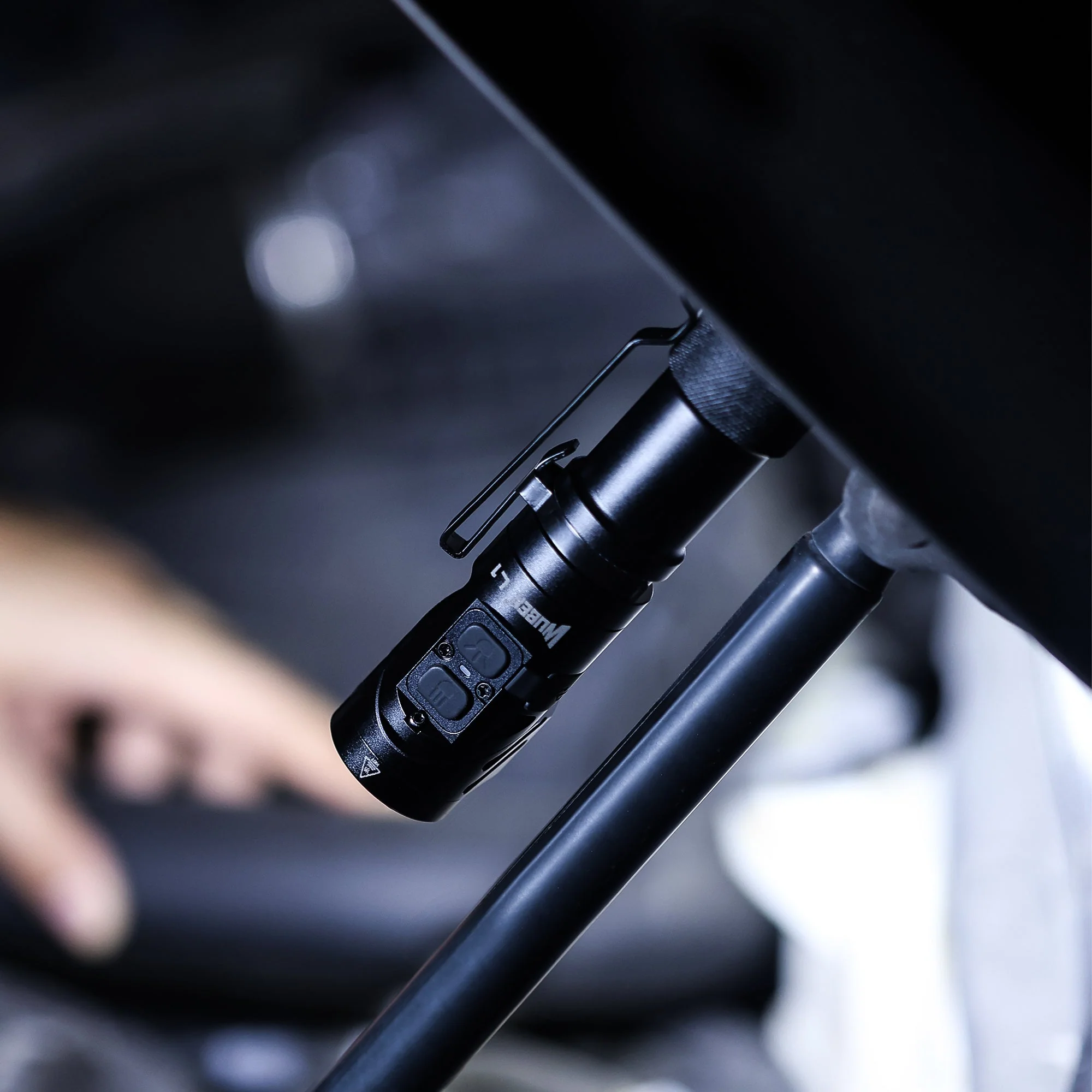 L1 2000 Lumens Flashlight - Dual Light Sources Flashlight with 180° Rotating Head- - Image 11